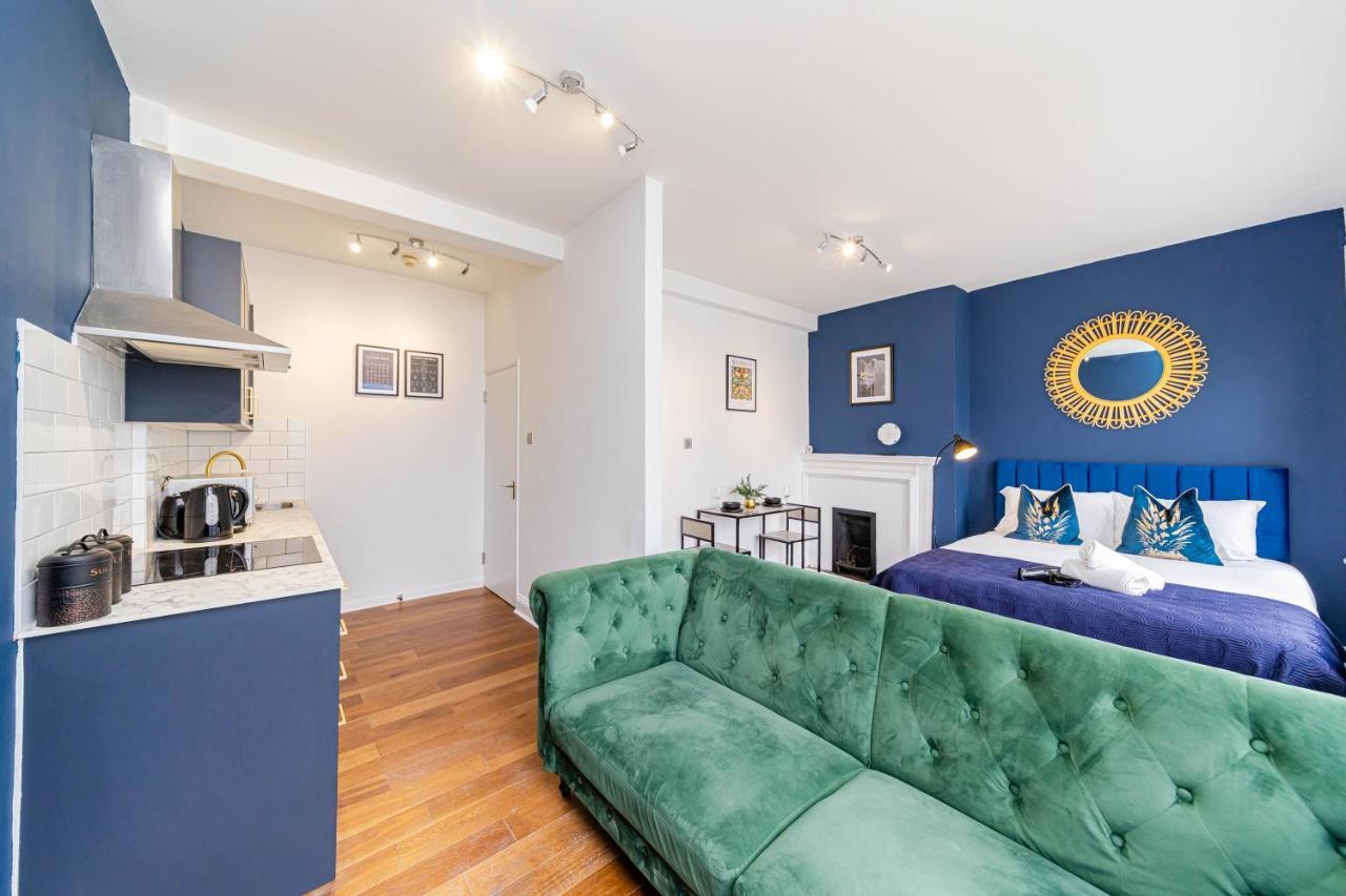 Super Central Studio I Next To Beach & Shopping Centre I King Size Bed I Sleep 3 Appartement Hove