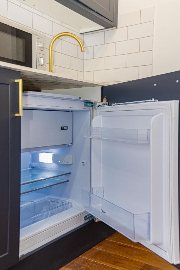 Super Central Studio I Next To Beach & Shopping Centre I King Size Bed I Sleep 3 Hove